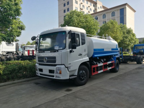 天锦洒水车 天锦洒水车
