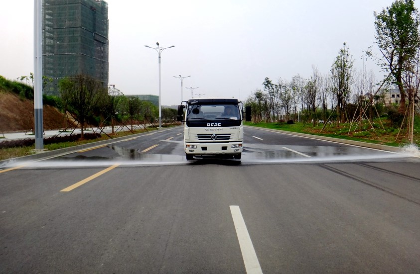 2手洒水车图片-2手洒水车销售-价格报价