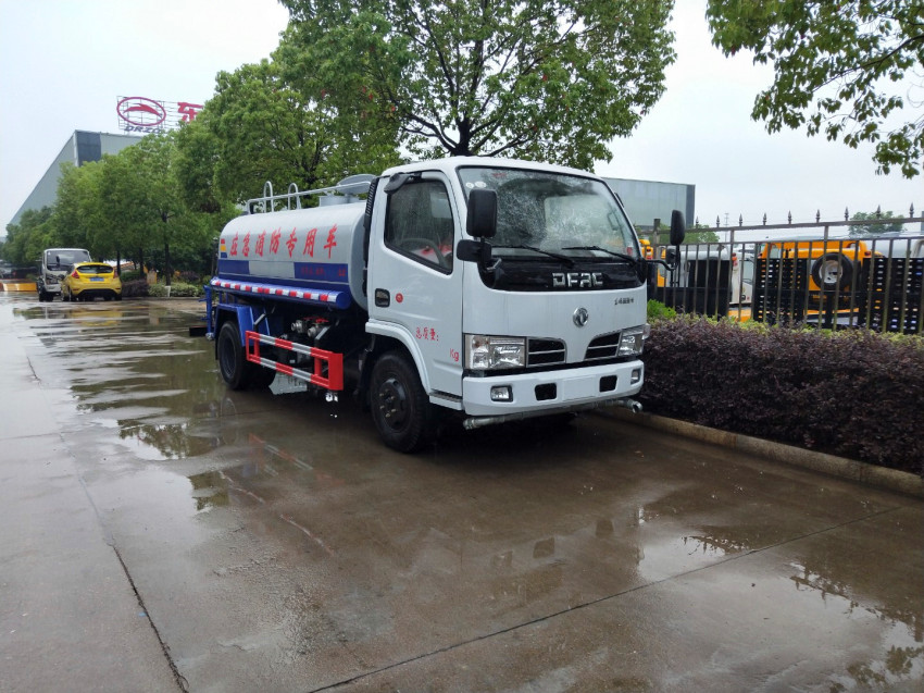 喷雾洒水车 东风5顿洒水车-洒水车-程力集团