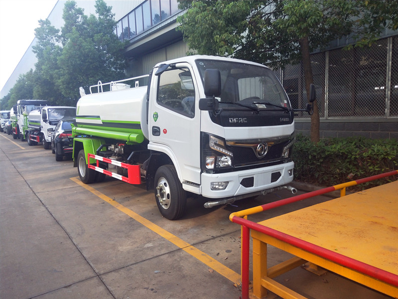 程力威牌CLW5072GSSD6型洒水车-洒水车价格-程力集团