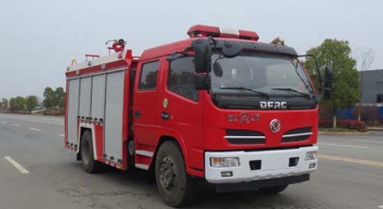 消防队配小型消防车成主流，多地乡镇均大力建设