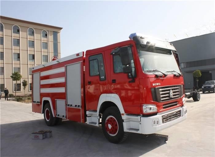 重汽豪沃16T泡沫消防车-16吨消防车