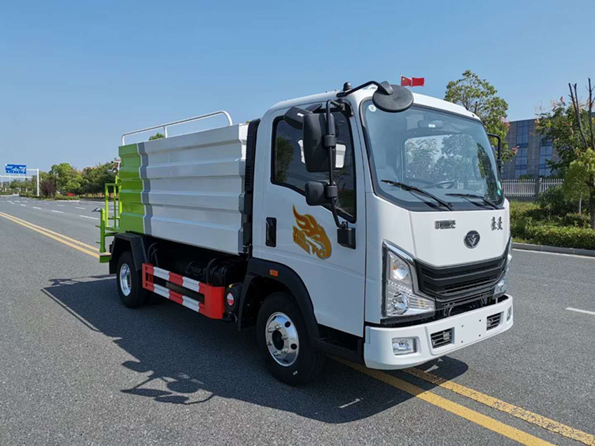 公路洒水车-公路洒水车用途，洒水车构造及说明-湖北程力