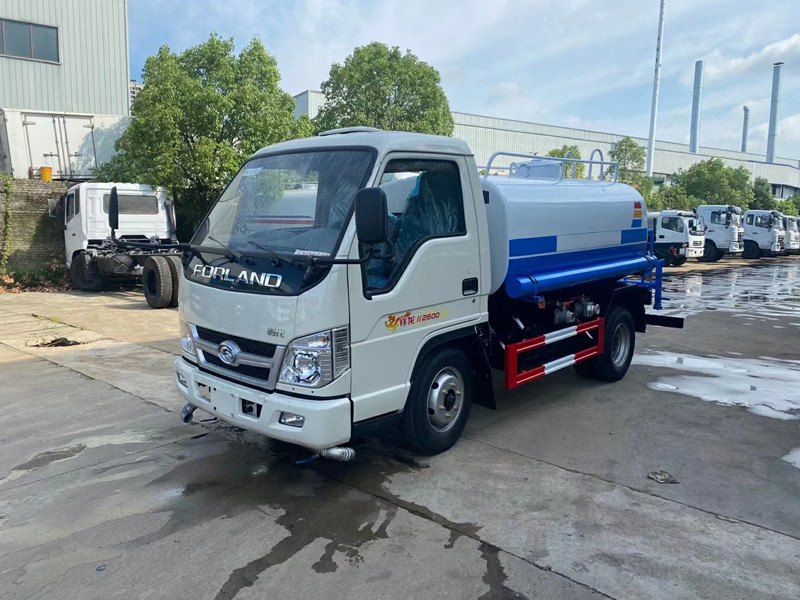 3吨洒水车 3吨洒水车