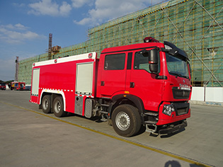 程力威牌CLW5280GXFPM120/HW型泡沫消防车