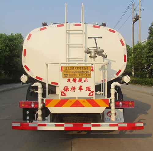 中汽力威牌HLW5180GPS6EQ型绿化喷洒车