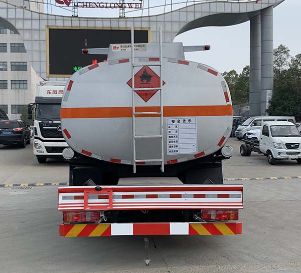 楚飞牌CLQ5260GYY6ZZ型运油车