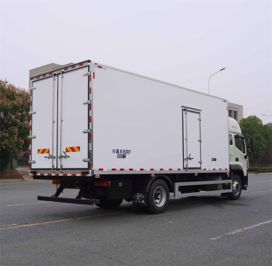 ����ŷ�����ǣ���Ȼ��������ŷ����Ȼ����س�