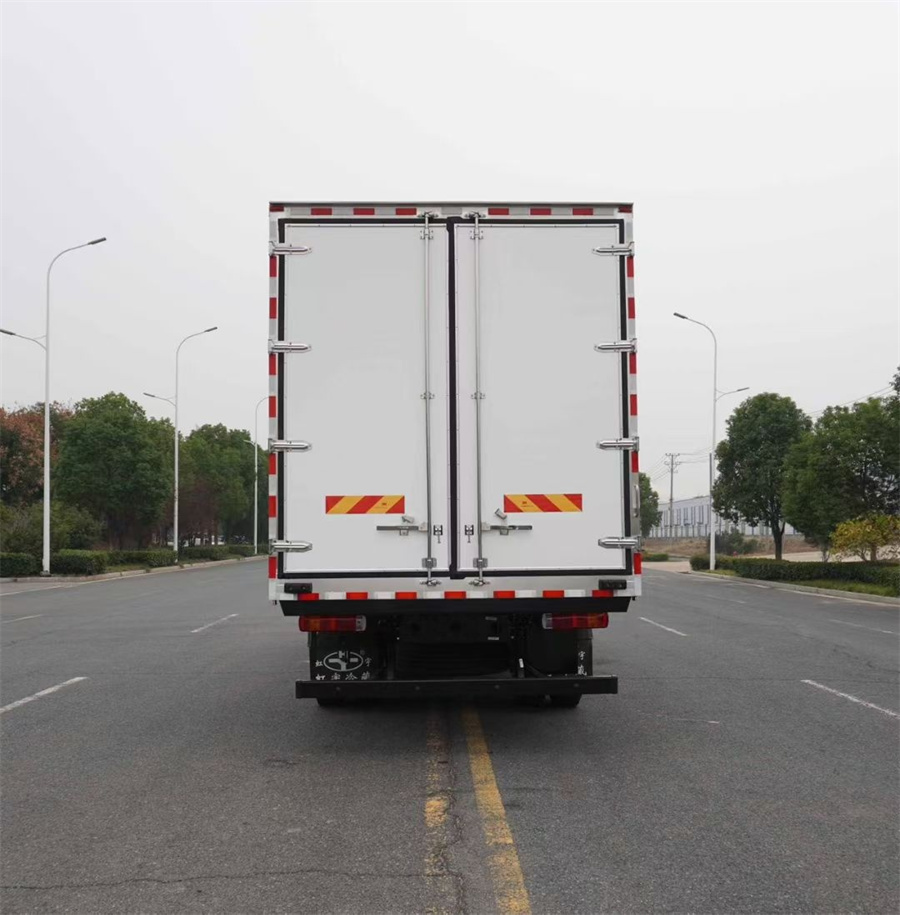 ����ŷ�����ǣ���Ȼ��������ŷ����Ȼ����س�